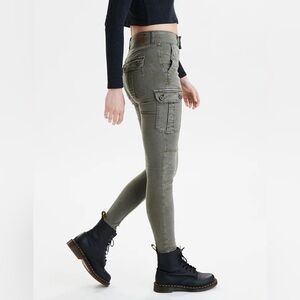 American Eagle Super High Rise Cargo Jegging